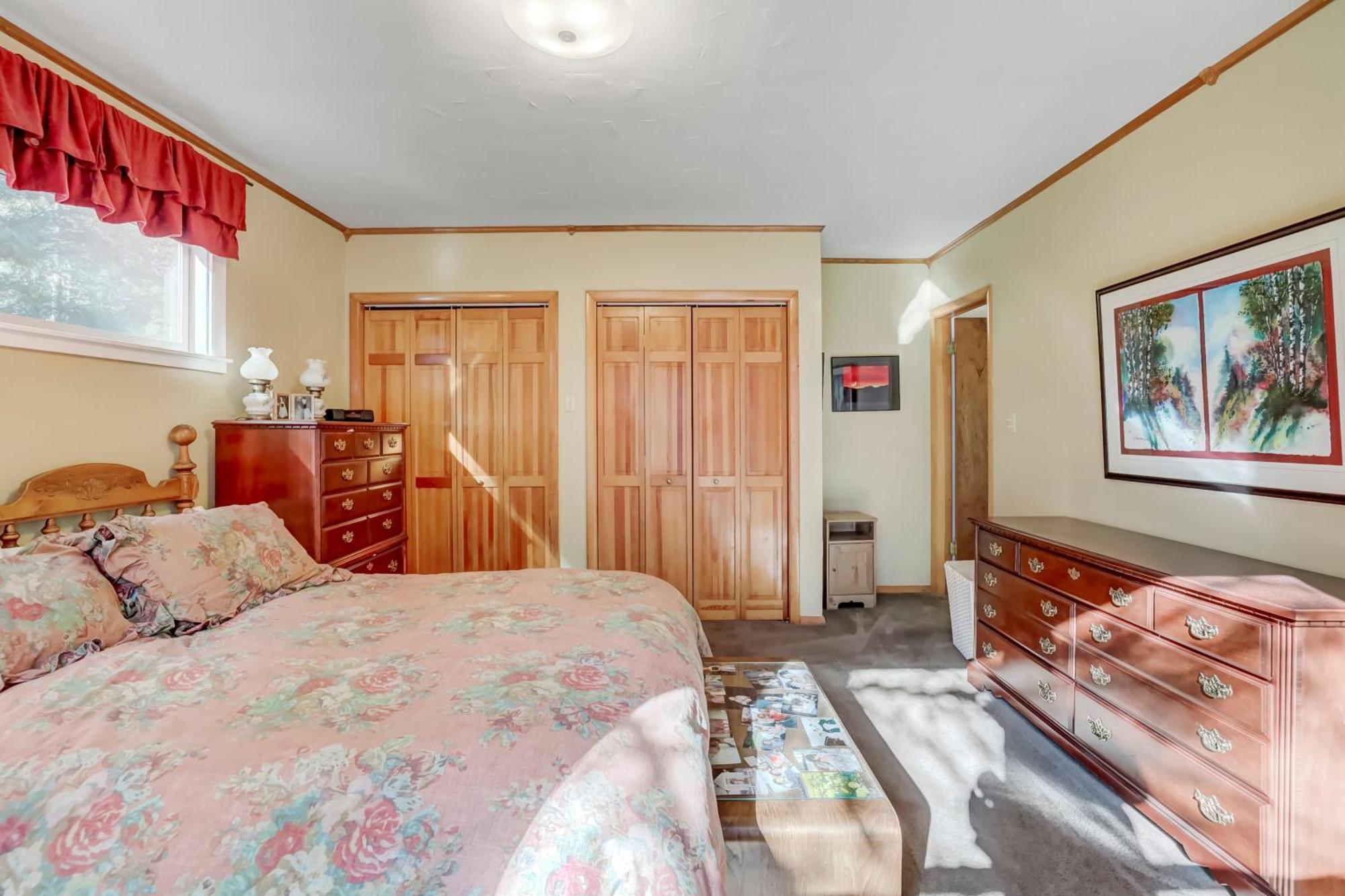 Spacious Classic Retreat- Near Lassen Holiday home