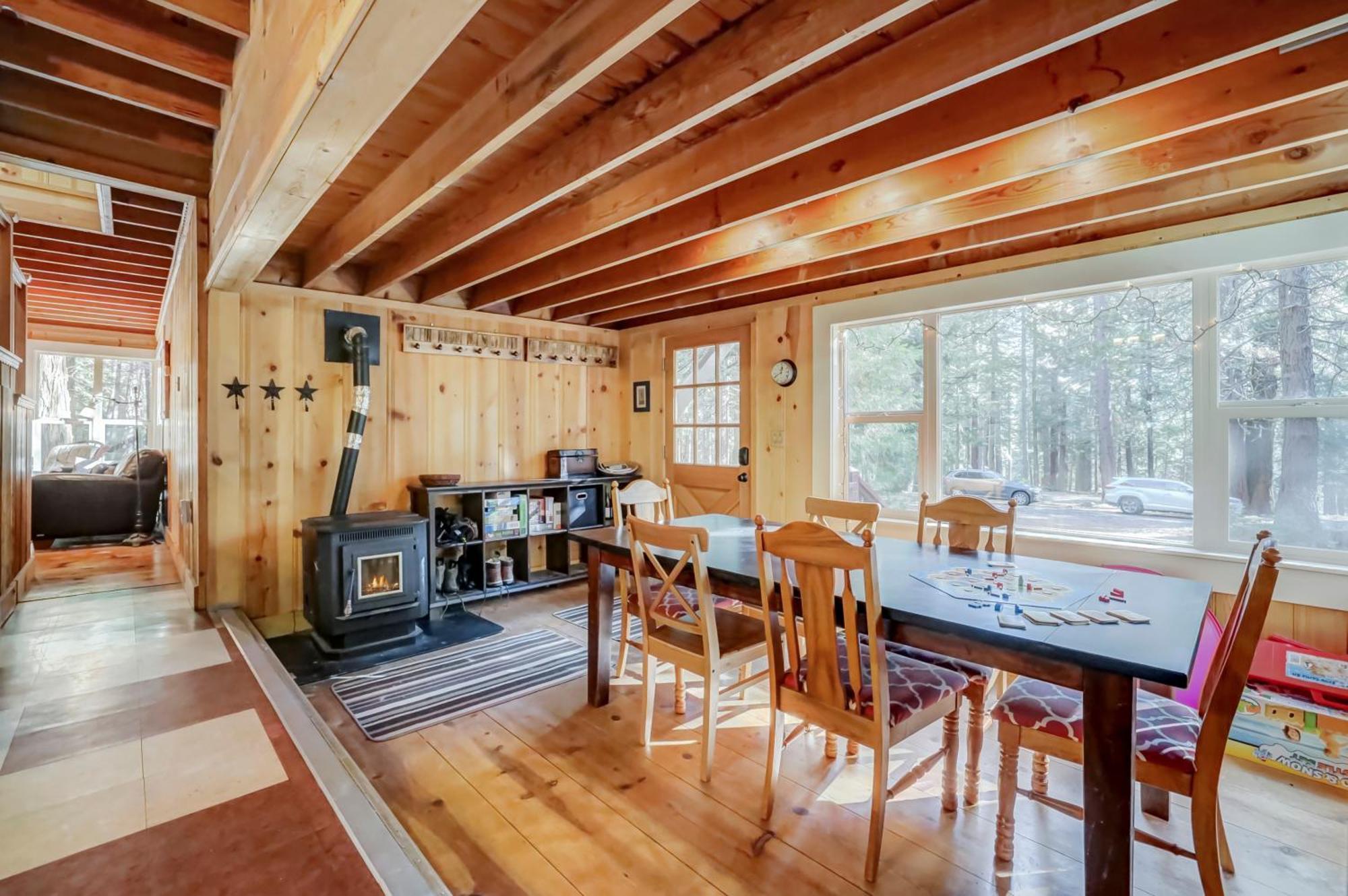 Holiday home Spacious Classic Retreat- Near Lassen Mill Creek