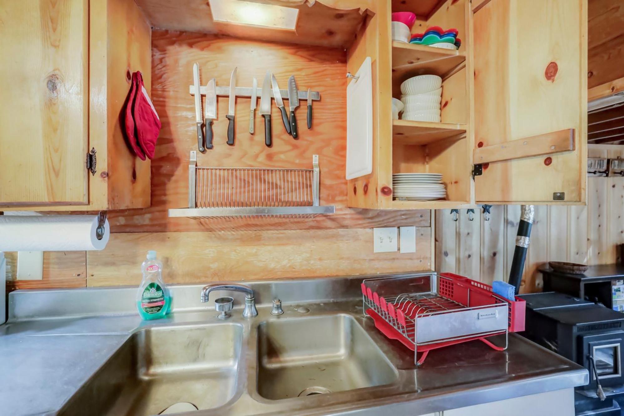 Spacious Classic Retreat- Near Lassen Holiday home